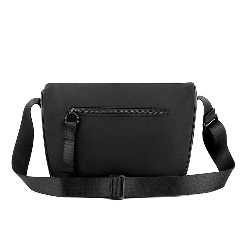 WEPOWER's new trendy and simple crossbody bag, a commuter messenger bag for men and women, and a sporty and functional single-shoulder bag Specification drawing