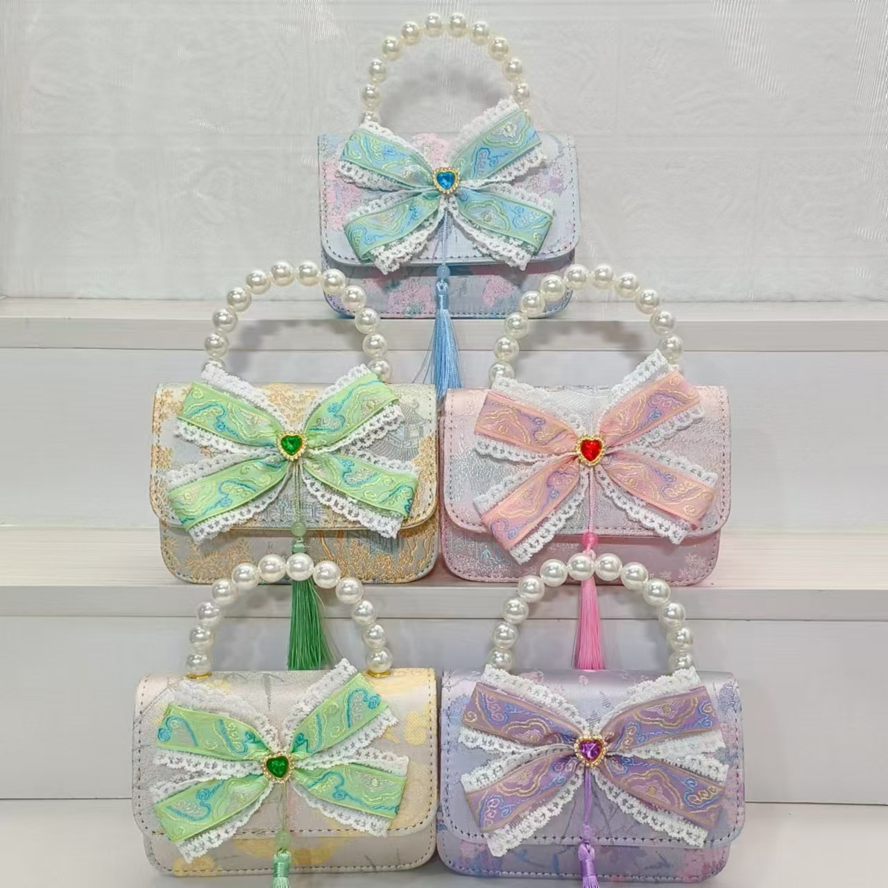Chinese-style bow princess bag, pearl handbag, single-shoulder crossbody bag, small square bag with loose change, girls' Hanfu accessory bag details Picture