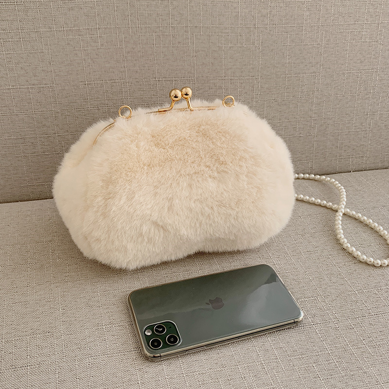 The high-end pearl single-shoulder crossbody bag 2024 new style versatile button-down plush bag and hand-held shell bag are selling well for women Specification drawing
