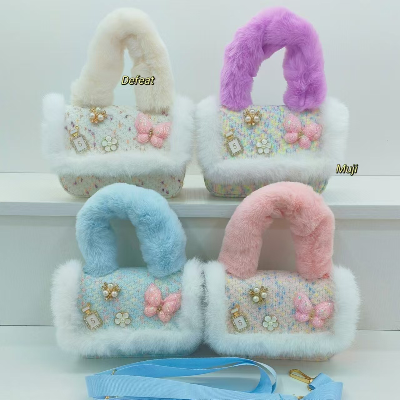 Stylish plush handbag, single-shoulder crossbody bag, little girl, baby accessory bag, coin purse, fashionable small square bag full figure