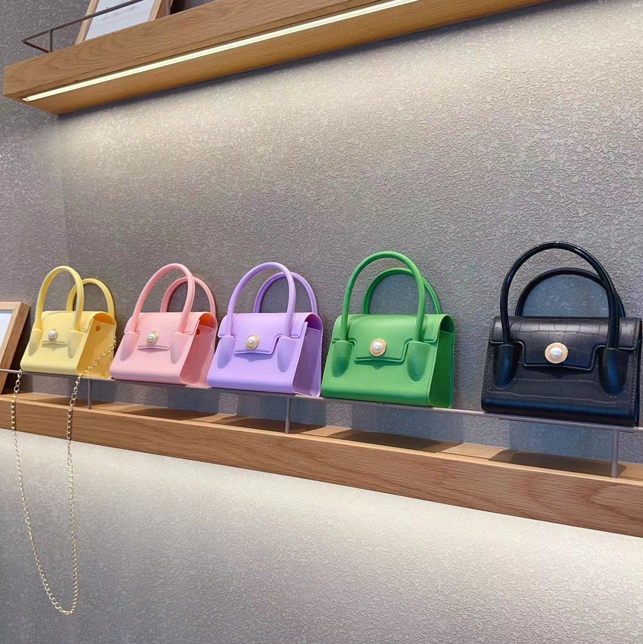 The 2025 new children's bag clothing pairs well with small square bags, handbags, mini crossbody jelly bags, and single-shoulder chain women's bags Specification drawing