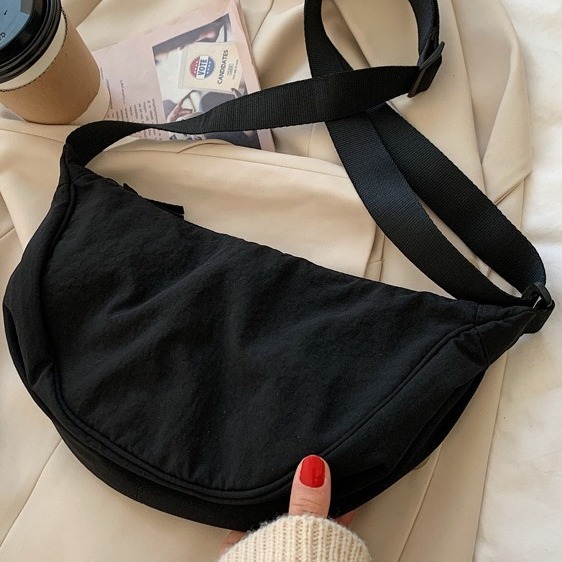 New women's crossbody bag, fashionable and casual nylon dumpling bag, versatile women's single-shoulder bag, trendy and lightweight small cloth bag Specification drawing