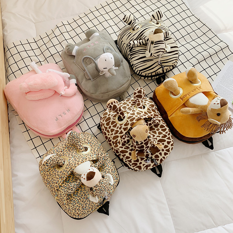 New cartoon plush children's bags for autumn and winter, Korean version boys' and girls' kindergarten school bags, animal anti-wandering small backpacks full figure