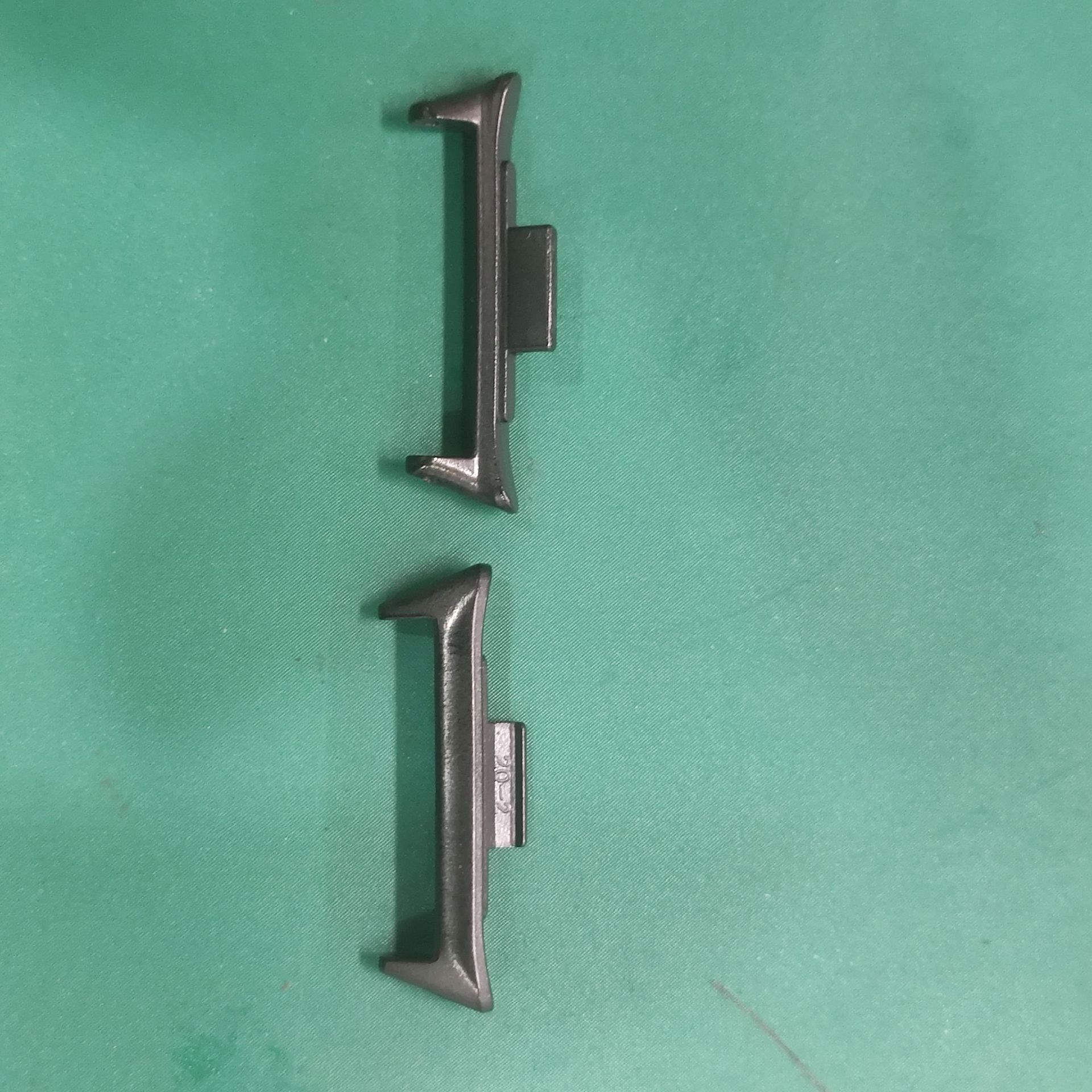 The metal head of Redmi watch4 is 14/20/22mm, suitable for the Mi Band 8pro connector Application Scenario