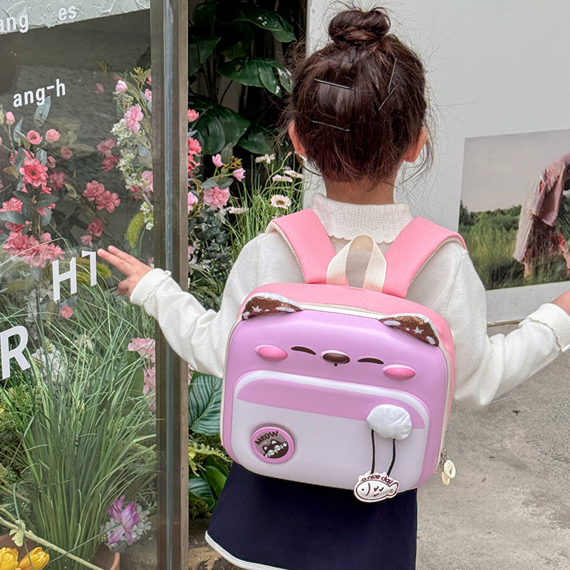 The 2025 new children's backpack with cartoon cute cats, boys' and girls' backpacks, lightweight eggshell bags, and a trend of primary school students' schoolbags details Picture