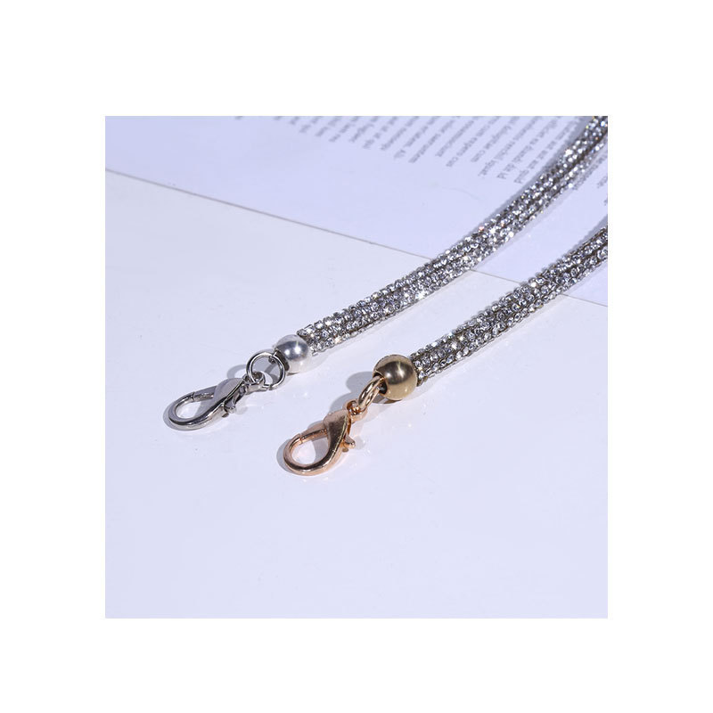 New evening bag chain, high-brightness acrylic bag chain, lobster buckle, diamond wallet chain, handle accessory Application Scenario