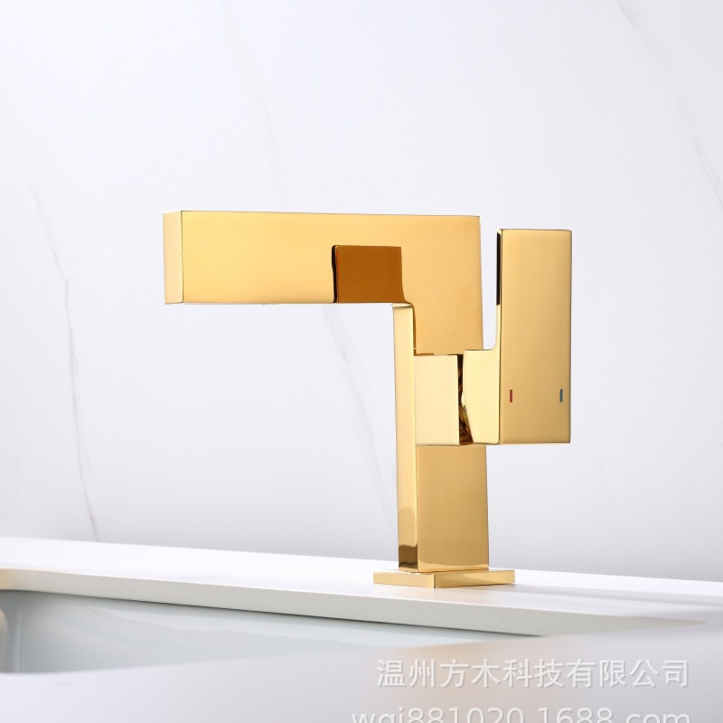 All-copper flat seven-shaped square creative bathroom, waterfall, single hole, single handle, side-opening basin, cold and hot water faucet for washing Application Scenario