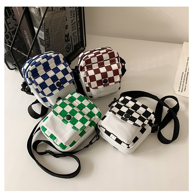 Trendy checkered single-shoulder bag 2024 new casual and versatile canvas small bag, Harajuku girl's soft-hearted crossbody bag full figure