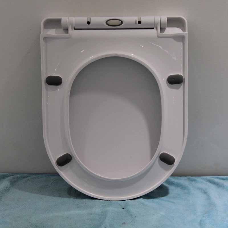 Factory direct supply of thin urea-formaldehyde imitation toilet seat covers, mostly V-shaped and U-shaped slow-lowering quick-installation toilet seat covers and slow-lowering toilet seat covers Application Scenario