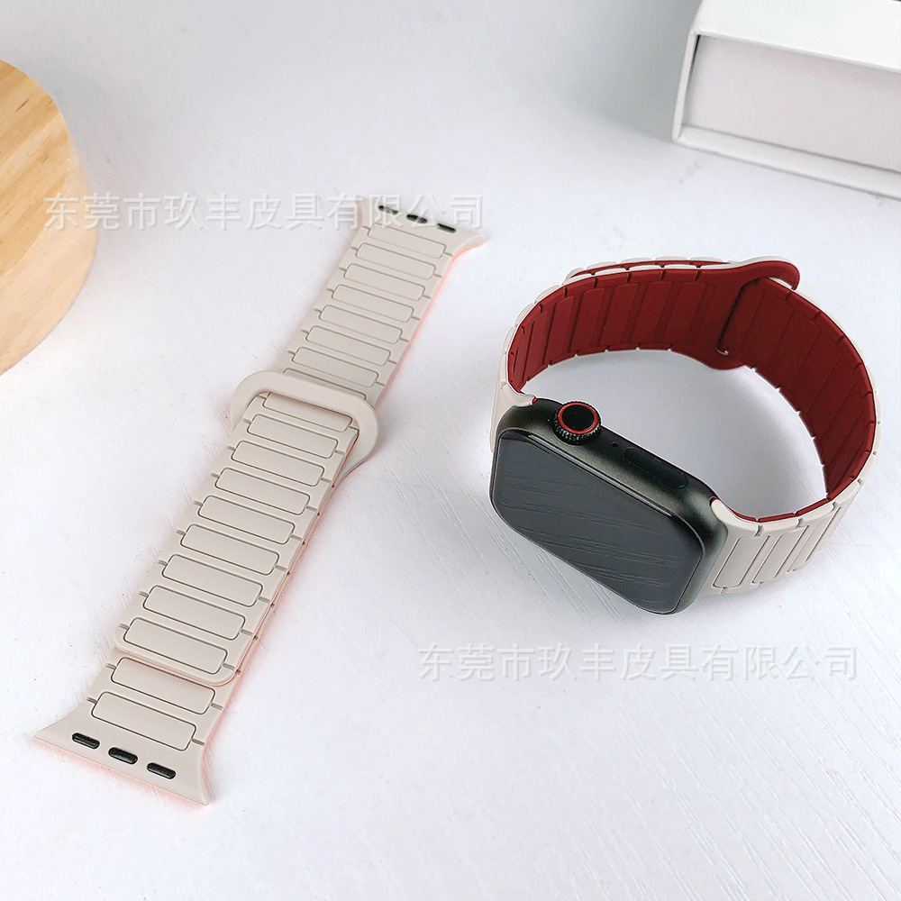It is compatible with the Apple iwatch6789 generation S10 dual-color reverse buckle watch strap Ultra2 three-piece magnetic silicone watch strap Application Scenario