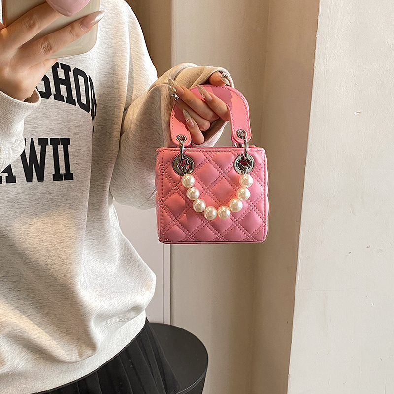 Cross-border summer new style European and American children's parent-child mini pearl hand-held crossbody accessory bag for women details Picture