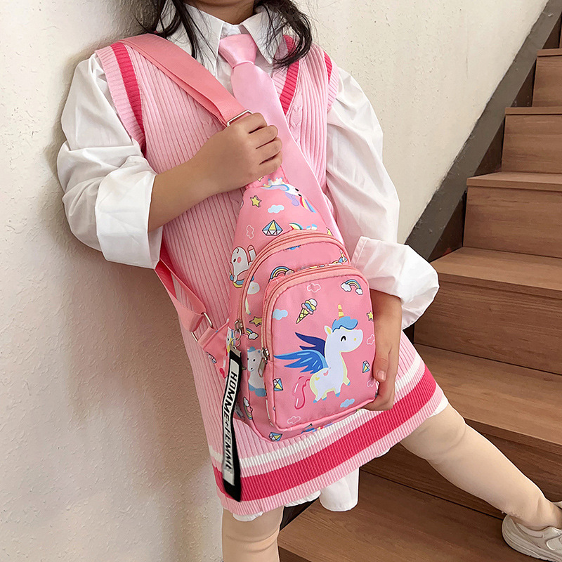2023 New children's bag: Cute cartoon, portable, single-shoulder backpack for boys and girls, fashionable and casual travel chest bag Specification drawing