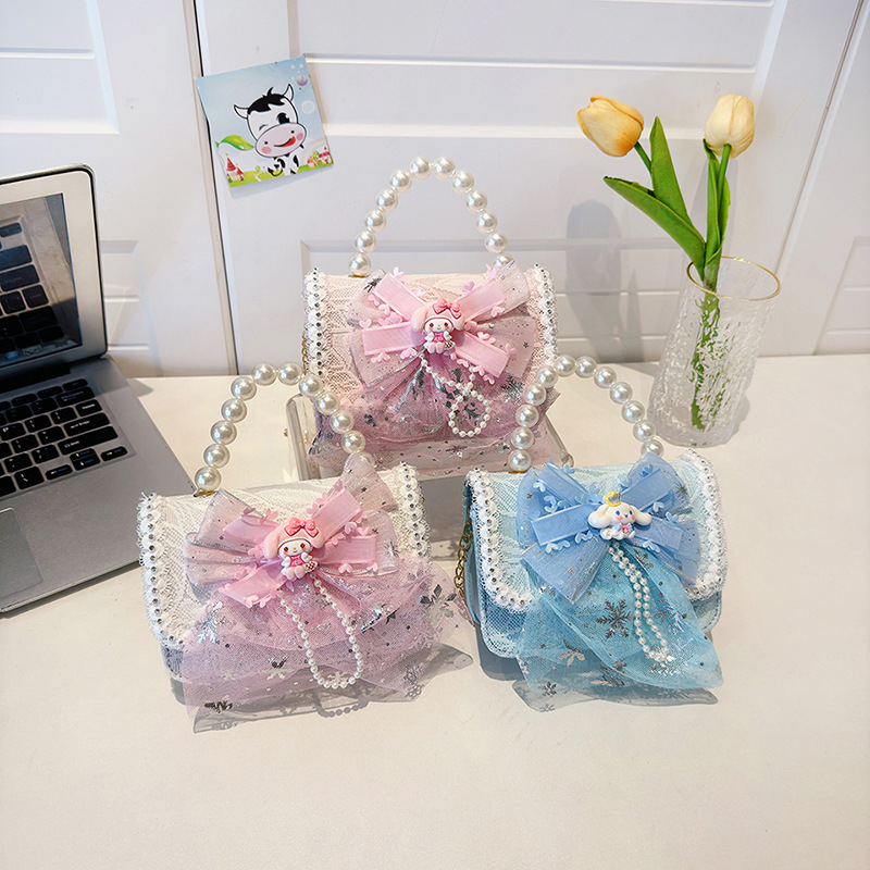 The new children's Kulomi single-shoulder bag, a fashionable little chanel-style girl's crossbody bag, is a versatile Korean-style crossbody bag for going out details Picture