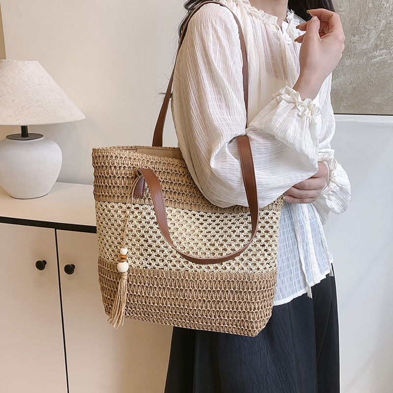 The cross-border large-capacity straw woven tote bag 2025, a new summer fashion and versatile beach bag, and a commuter underarm bag are selling well details Picture