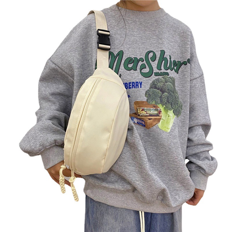 Korean InS-style large-capacity single-shoulder bag, simple and versatile schoolgirl style, dumpling bag, teenage student crossbody bag Item Picture