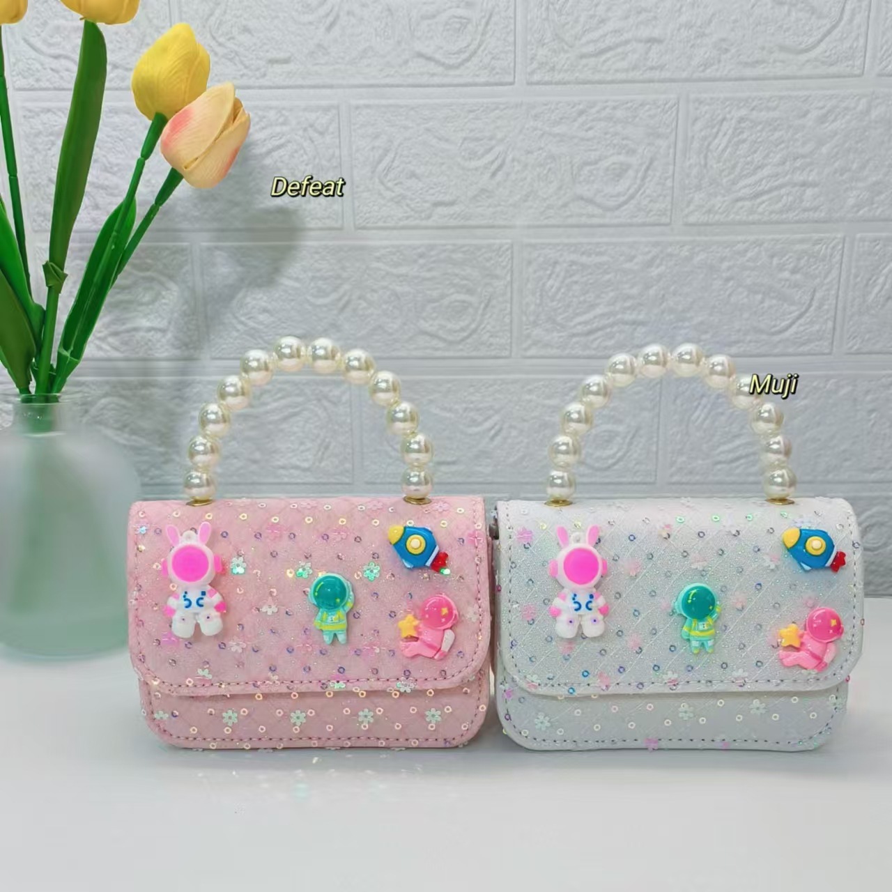 Pearl handbag, astronaut, children, princess, chain bag, small square bag, girl, loose change accessory bag, single-shoulder crossbody bag Specification drawing