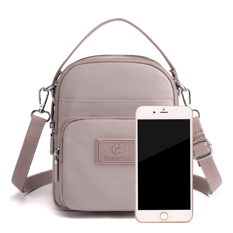 2025 New fashionable and trendy single-shoulder bag for women, outdoor casual, mobile phone key, coin purse, water-resistant nylon bag Item Picture