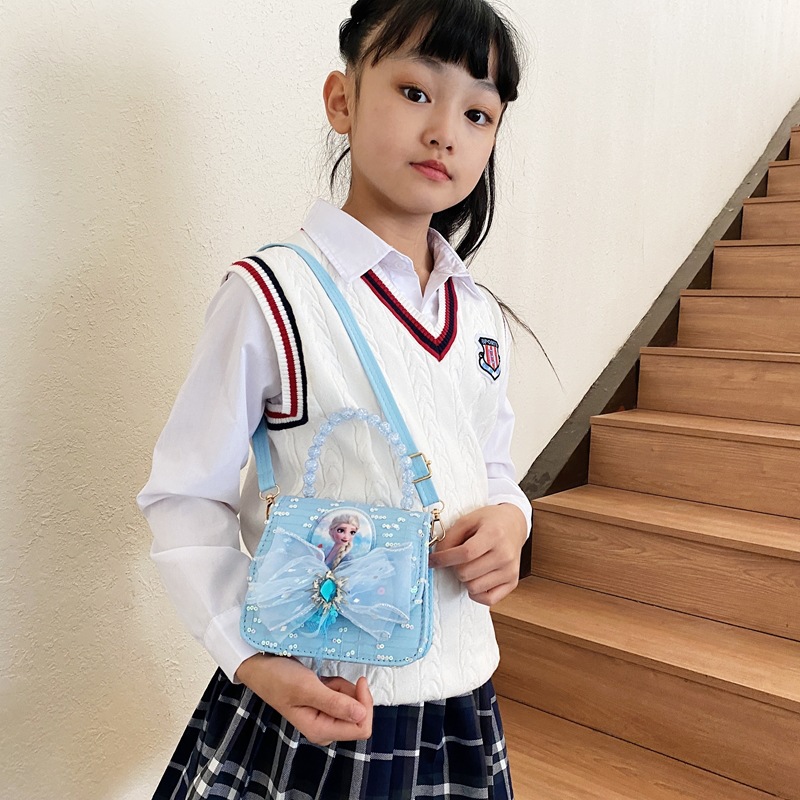 Children's Aisha's illuminated single-shoulder bag, fashionable chiffon dress, bow, versatile, little girl's ice and snow outfit, crossbody handbag details Picture