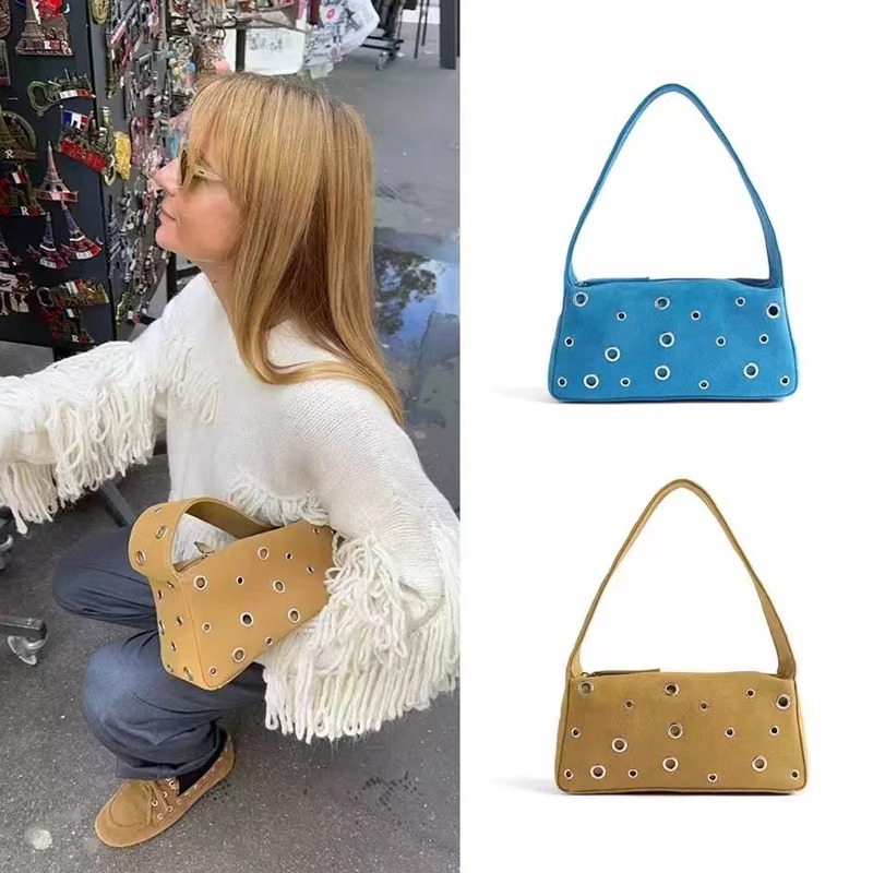 European and American fashion design sense, niche rivet underarm bag for women, 2025 new autumn and winter handbag, single-shoulder motorcycle bag for women full figure