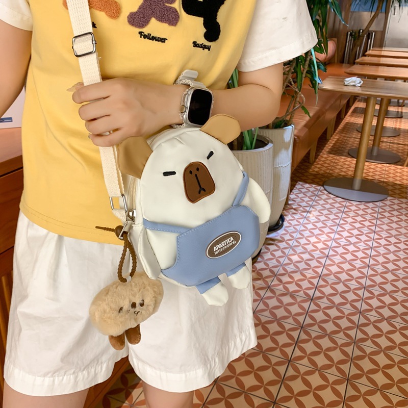 2024 Trendy cartoon versatile crossbody bag for girls' birthday, cute bear single-shoulder bag, design sense, niche casual bag for girls details Picture