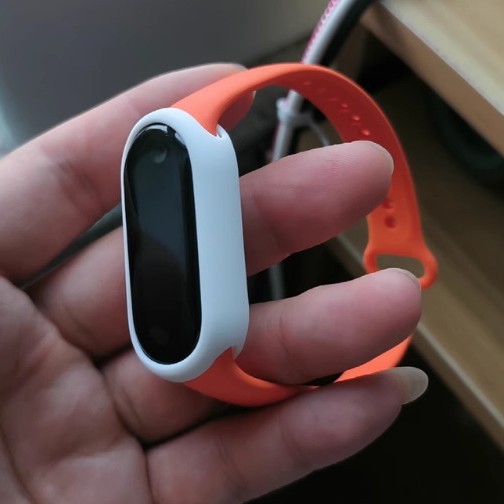 This is suitable for the TPU material of the Mi Band 10 protective case, which will not deform or loosen. It is also suitable for the Mi Band 89 protective case Application Scenario