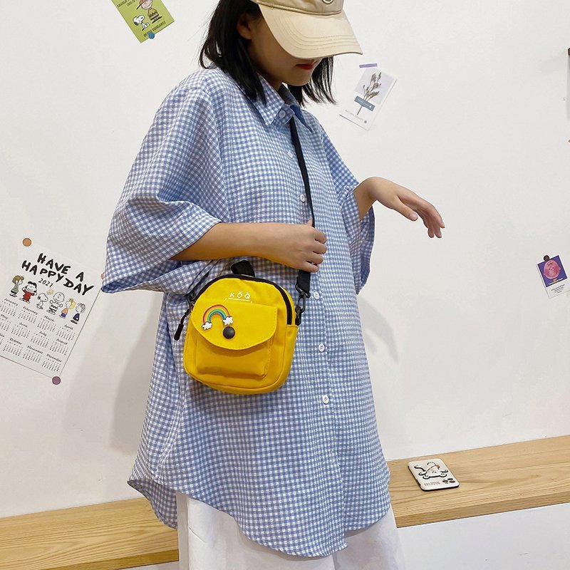 2024 New autumn crossbody bag for women, Korean and Japanese series ins canvas bag, single-shoulder student backpack, small cross bag details Picture