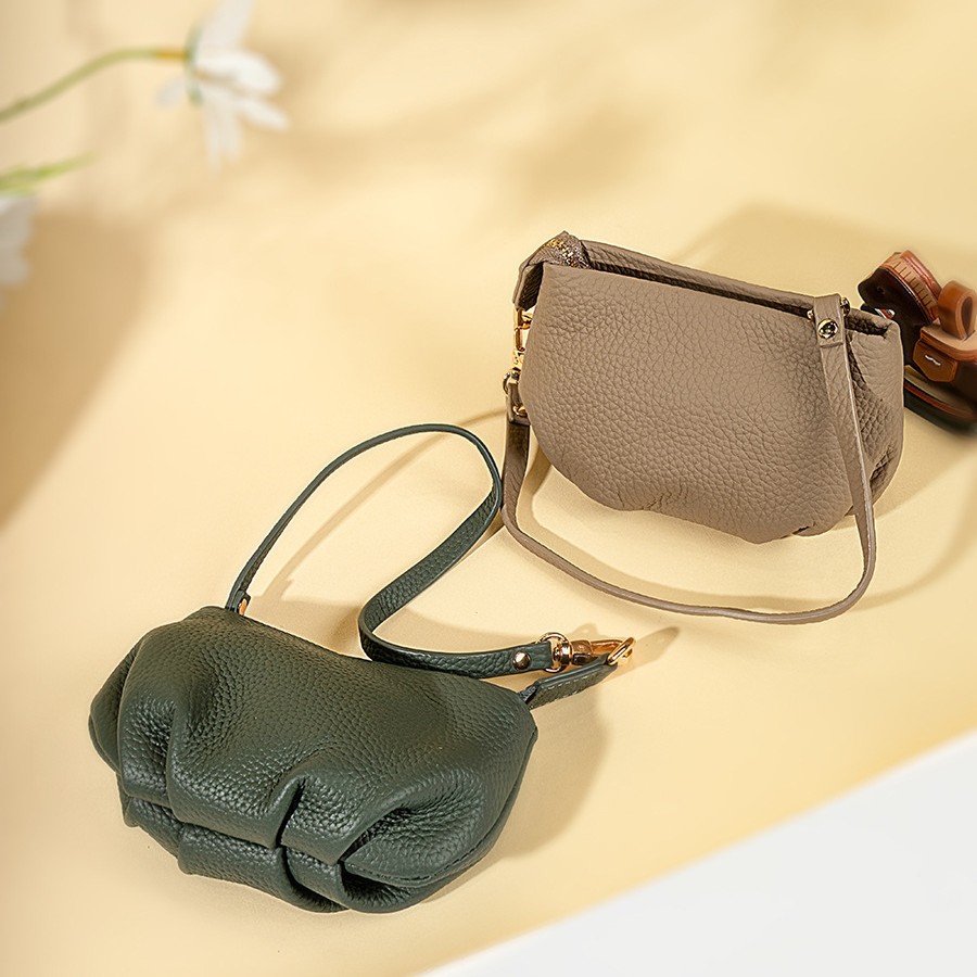 New niche cloud coin purse for women, small leather dumpling bag, mini shoulder bag, fashionable chain crossbody bag details Picture
