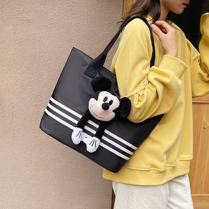 Large-capacity shopping and grocery bag, Korean-style chic casual versatile nylon contrasting color striped single-shoulder crossbody bucket bag Specification drawing
