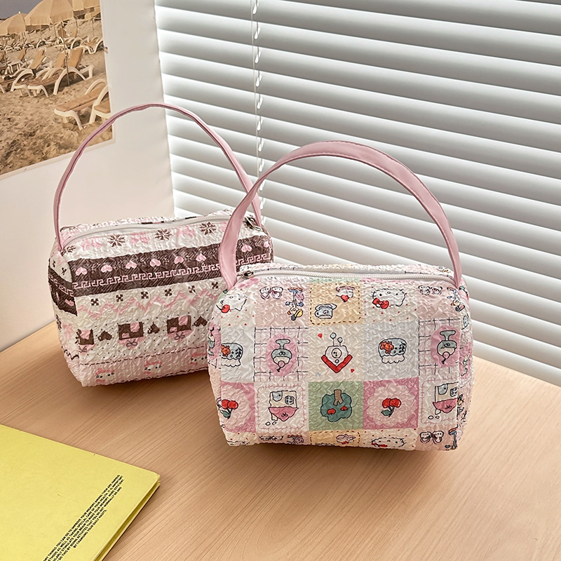 2025 New cartoon cat convenient makeup and toiletry bag, travel storage bag, large-capacity three-dimensional handbag full figure