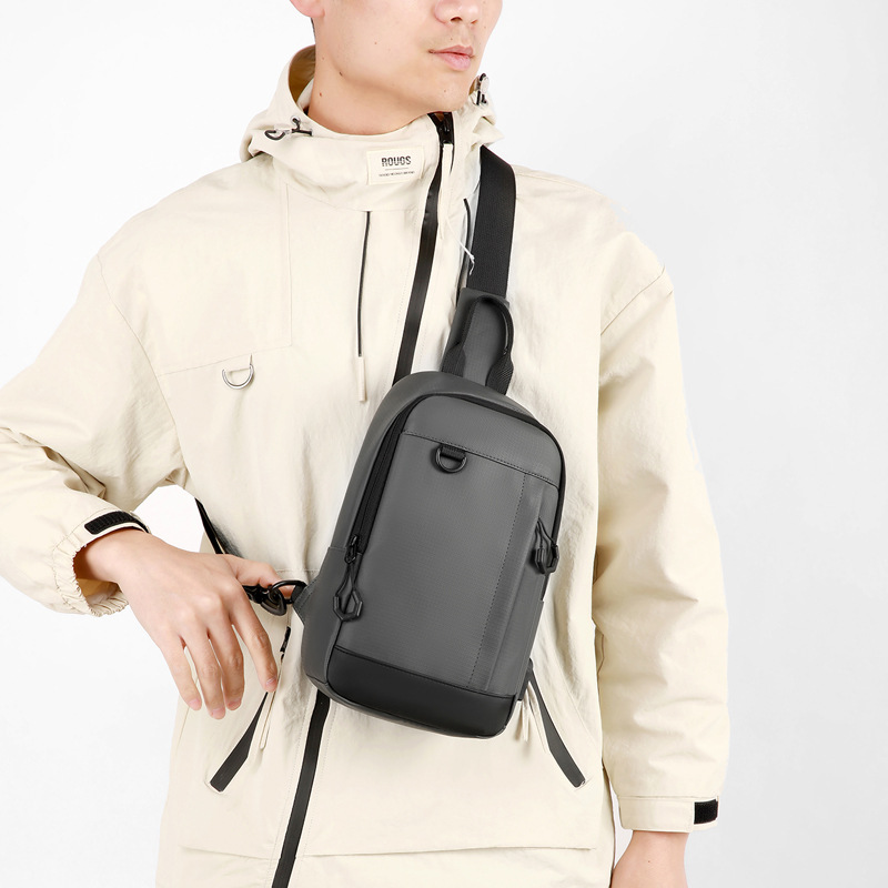 New cross-border chest bag, men's large-capacity single-shoulder bag, outdoor sports chest bag, multi-functional high-end commuting backpack Specification drawing