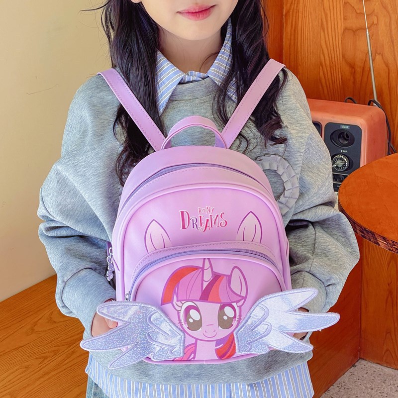 New cute little horse backpacks for children, girls, and kindergarten students, featuring anime and cartoon designs, are available for export details Picture