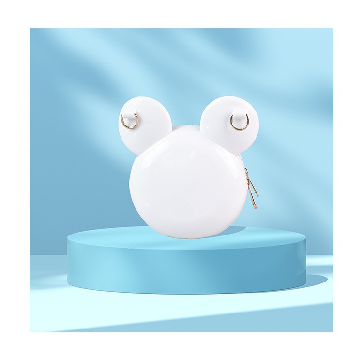 Little bear head PVC cute jelly bag, fashionable and versatile dinner bag, dirt-resistant and easy-to-wash, macaron-colored cartoon bag Application Scenario