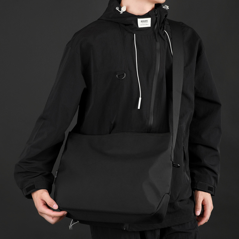 WEPOWER's new sports single-shoulder bag, travel crossbody small backpack, men's large-capacity commuter messenger bag Specification drawing