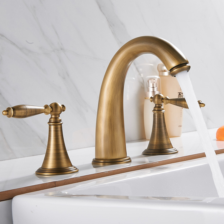 Retro three-hole eight-inch faucet, bathroom cabinet, basin, all-copper cold and hot faucet, double handle, split, European and American style Application Scenario