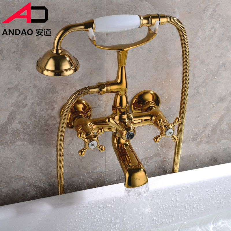 Bathtub faucet wall-mounted, all-copper European classical cold and hot water mixing valve, all-copper bathtub shower head Application Scenario