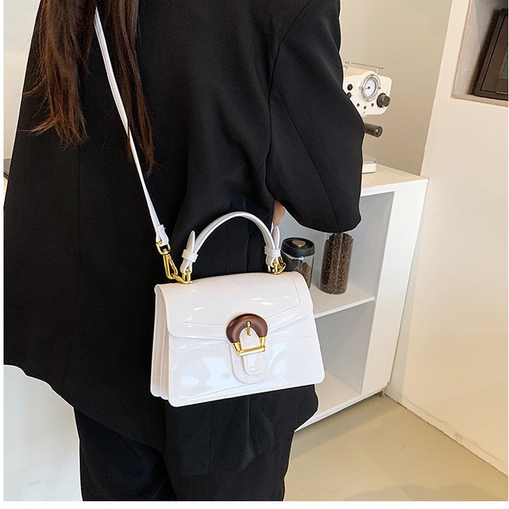 The 2025 summer new Xiaoxiang casual jelly bag is a Korean-style, stylish, candy-colored, versatile, single-shoulder crossbody bag for women details Picture