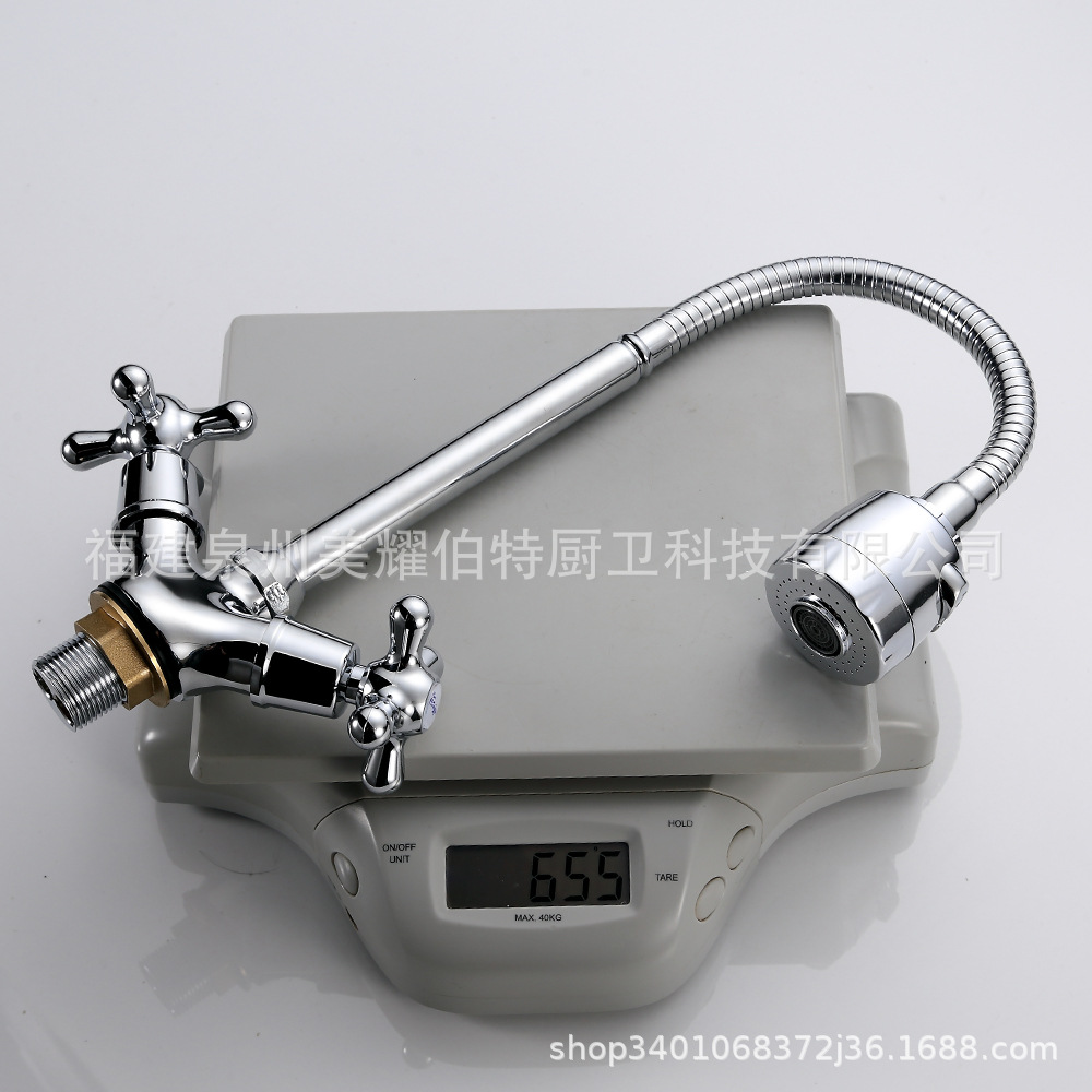 Russian kitchen faucet with two Settings for hot and cold, swivel tube, household sink, sink and faucet Application Scenario