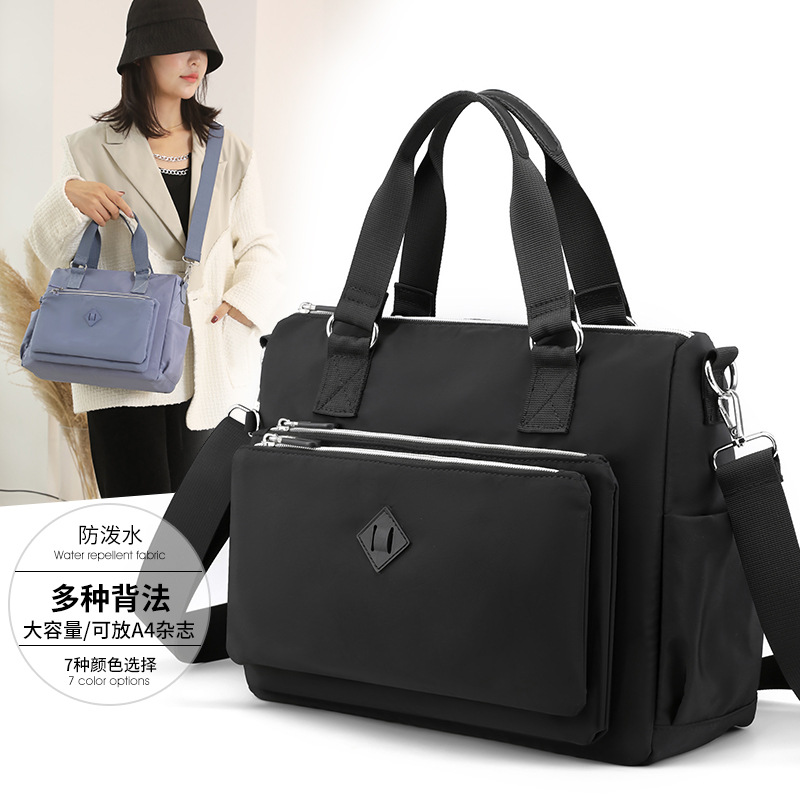 Colorful Fox Lady's new fashionable and trendy single-shoulder bag, multi-layer water-resistant nylon backpack, casual and sporty crossbody bag full figure