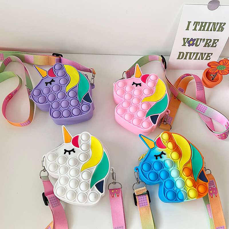 Cross-border new product: Unicorn Rat Extermination Pioneer Coin Purse, Cartoon Silicone coin Purse, mini crossbody bag, storage bag full figure