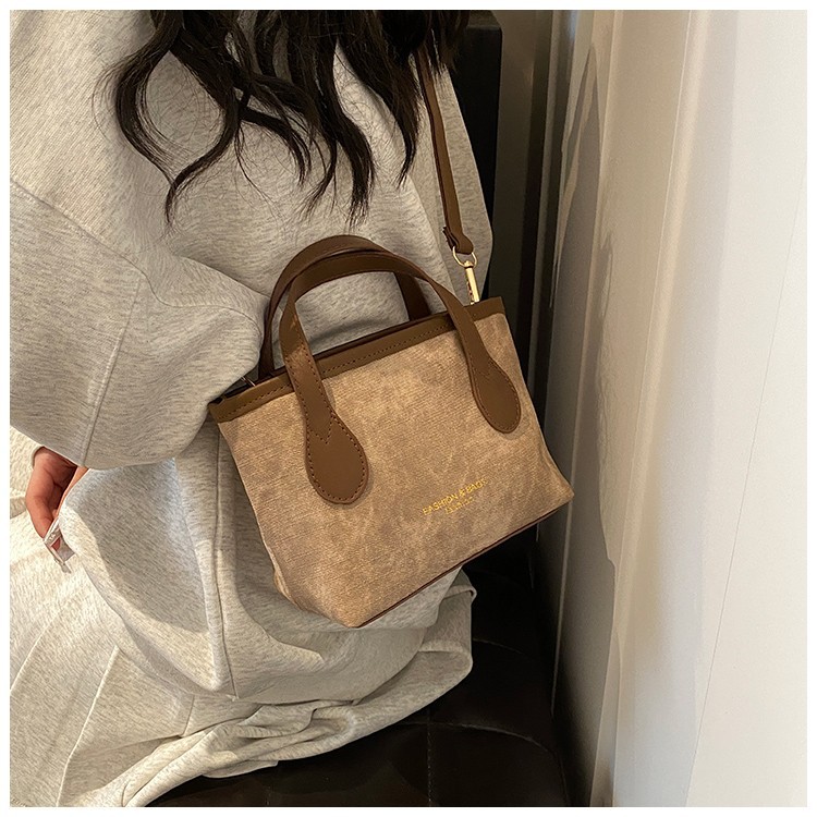 The retro and simple single-shoulder bag for Spring/Summer 2025, the large-capacity hand-held bucket bag, and the versatile casual crossbody bag are selling well Specification drawing