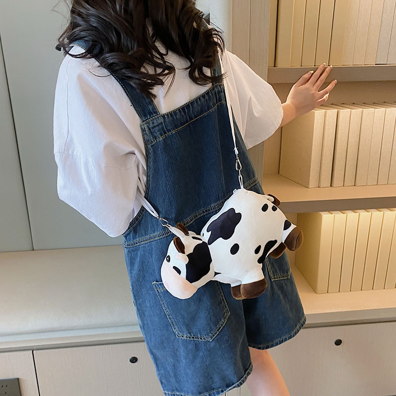 Korean Instagram Japanese-style Harajuku girl, cute cow plush small bag, student crossbody bag, soft girl single-shoulder bag, girl details Picture