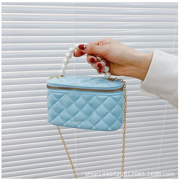 2025 New spring and summer jelly bag, horizontal diamond-shaped cosmetic bag, pearl hand bag, shoulder crossbody small bag, in stock for wholesale Item Picture