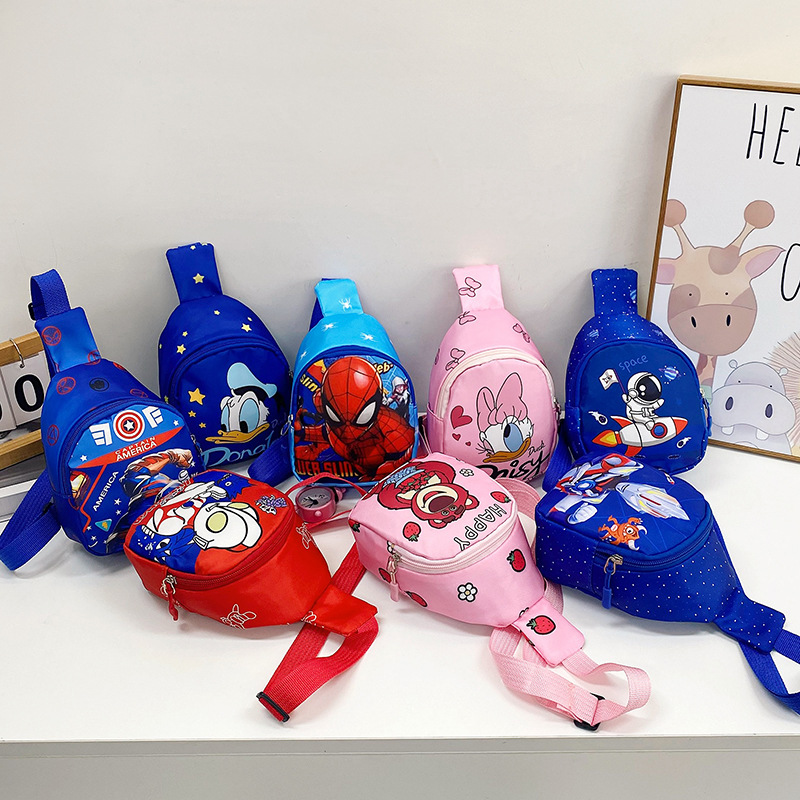 Children's bags, boys' crossbody bags, cool strawberry bear chest bags, Korean-style small cross bags, cute babies, backpacking trend for outdoor outings full figure