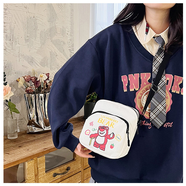 A versatile crossbody bag for girls in 2024, a Korean-style versatile canvas single-shoulder bag, and a Japanese-style cartoon disco bag Specification drawing