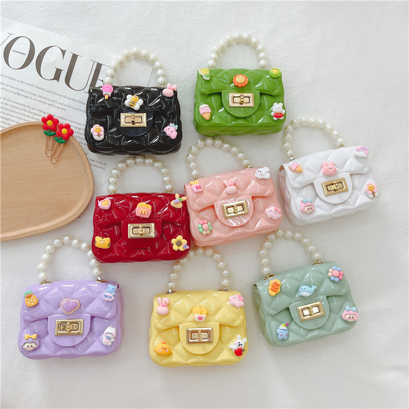 The new 2025 children's bag, a cute girl's single-shoulder crossbody bag, is a trendy and versatile princess style pearl coin purse full figure
