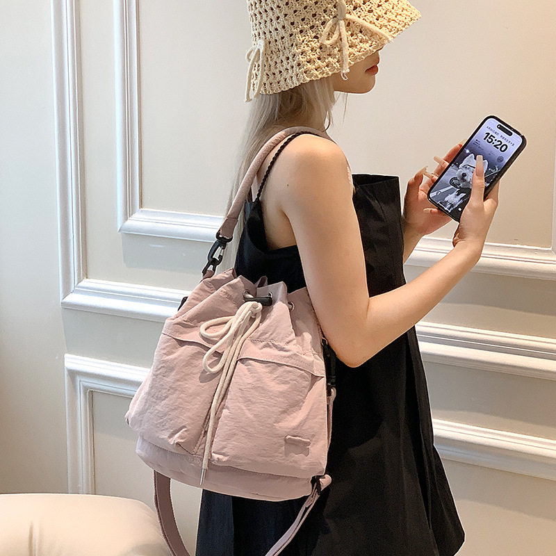 Colorful Fox Korean niche design women's small pouch, single-shoulder crossbody handbag, commuter bucket bag full figure