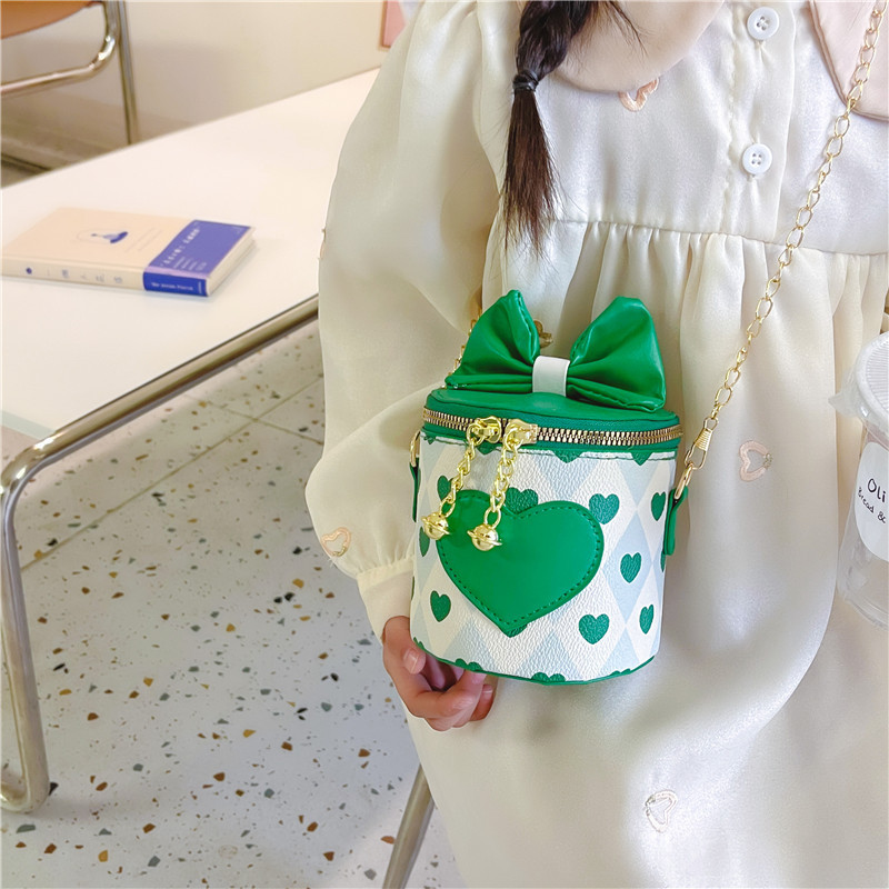 New trendy small bags for spring 2023: Women's ins fashion leopard print crossbody bag, simple bucket bag for summer details Picture