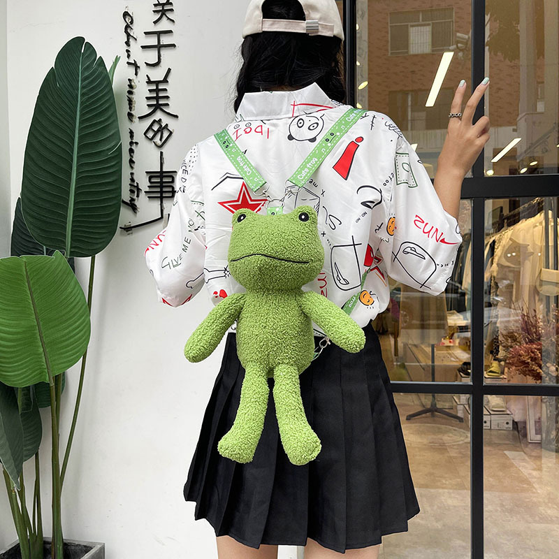 2021 Autumn New stylish and cute green frog single-shoulder crossbody bag wallet plush toy birthday gift for girls full figure