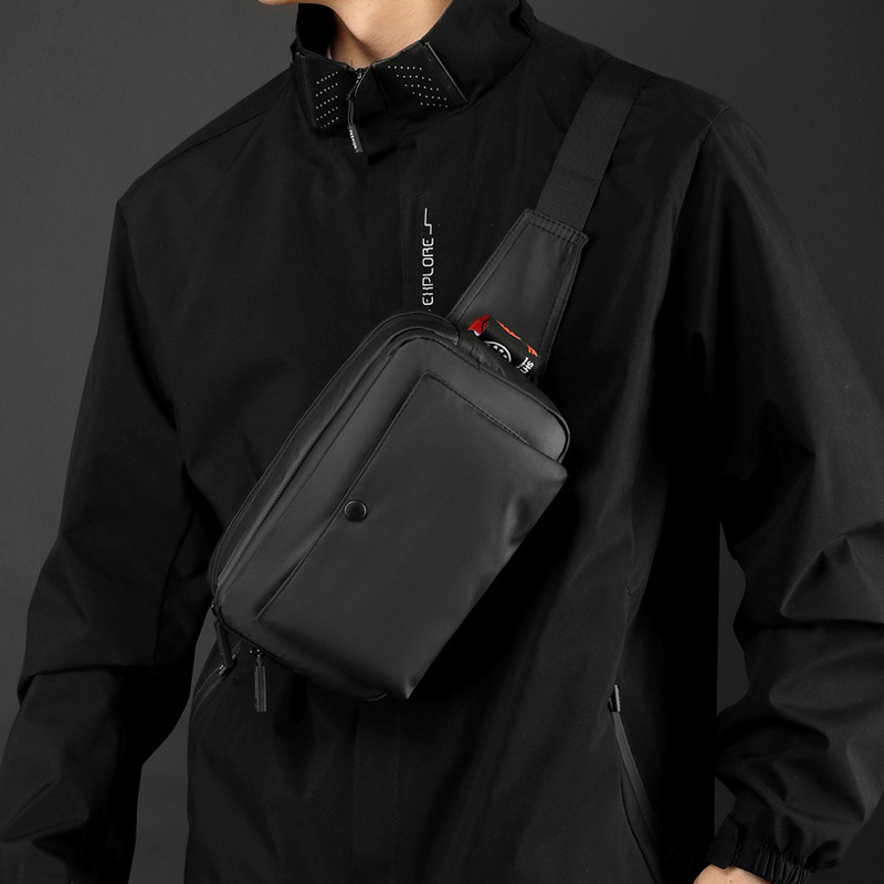 WEPOEWR's new trendy chest bag, men's portable waist bag, simple crossbody bag, and streetwear single-shoulder bag details Picture