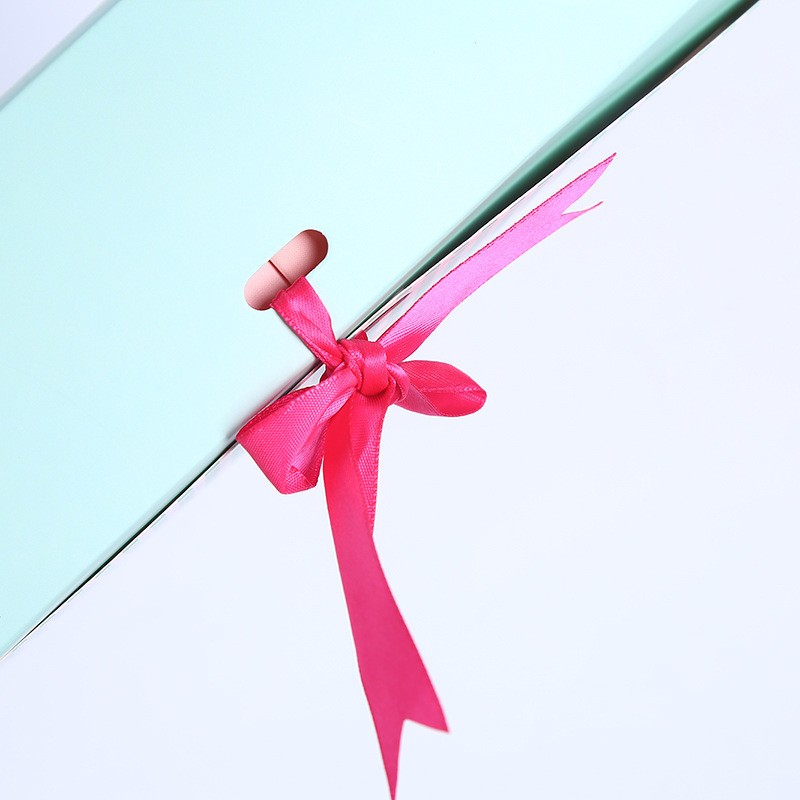 Wholesale of new candy boxes, empty boxes, food gift paper boxes, creative and exquisite bow packaging paper boxes Application Scenario